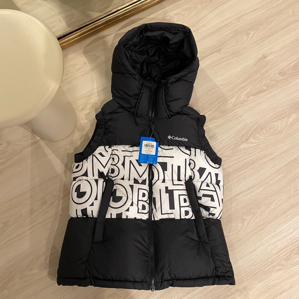 Columbia Omni heat puffer vest. Medium